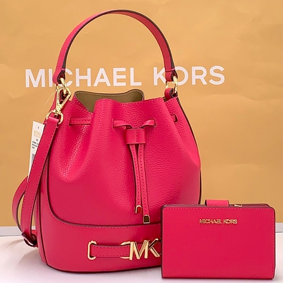 Michael Kors Handbags - MICHAEL KORS REED MEDIUM BELTED BACKED MESSENGER CROSSBODY BAG & WALLET SET